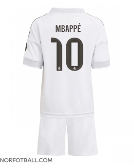 Billige Fotballdrakt Real Madrid Kylian Mbappe #10 Replika Hjemmedraktsett Barn 2025-26 Kortermet (med bukser)